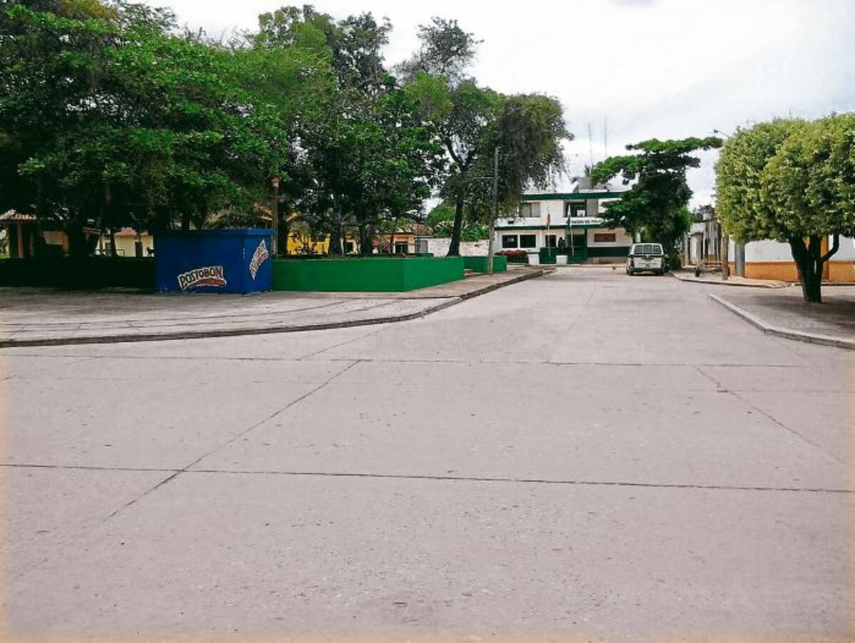 El municipio de Ayapel parecía un pueblo fantasma. No había nadie en la calle.