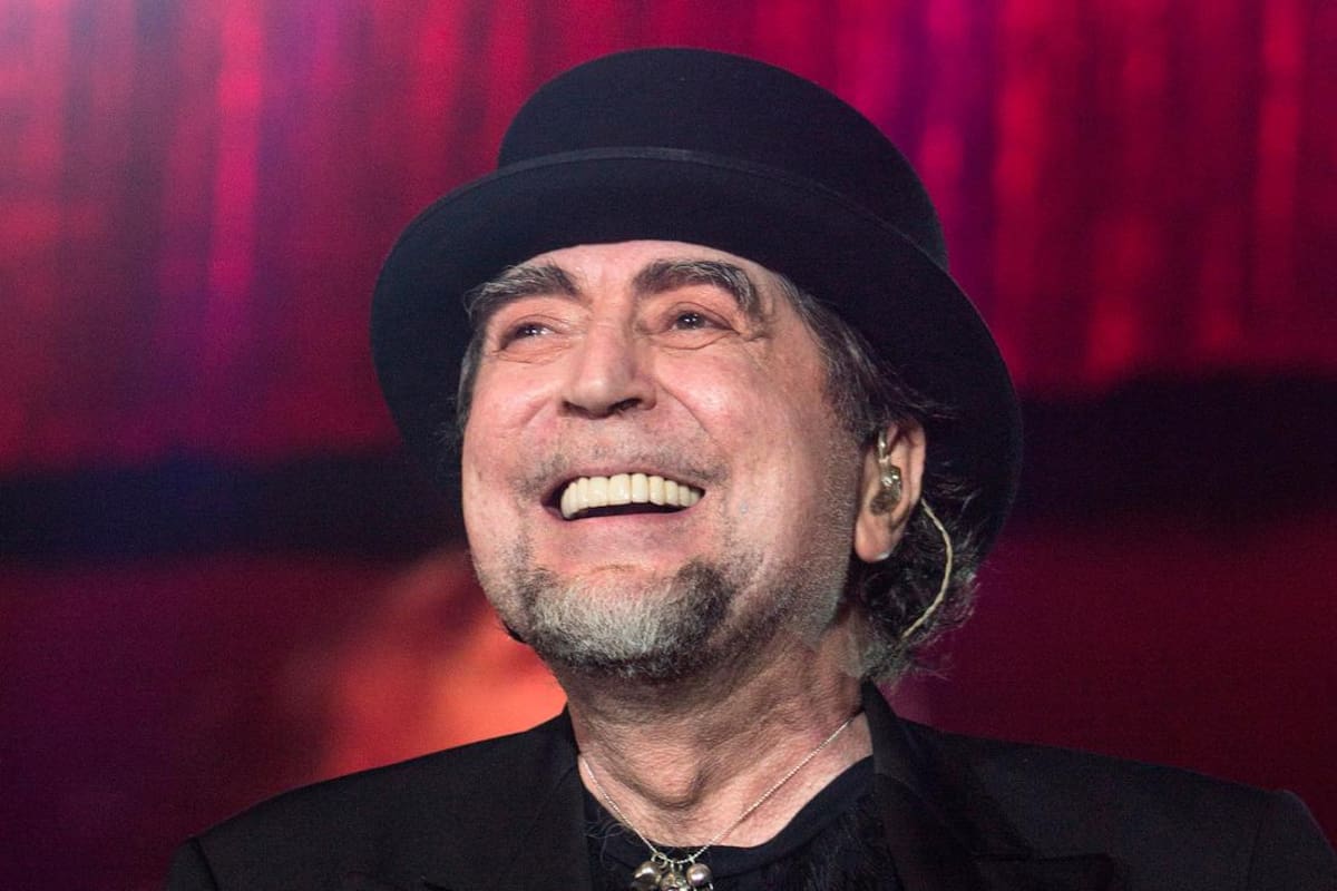 Joaquín Sabina celebra hoy sus 75 años recordando a su público
