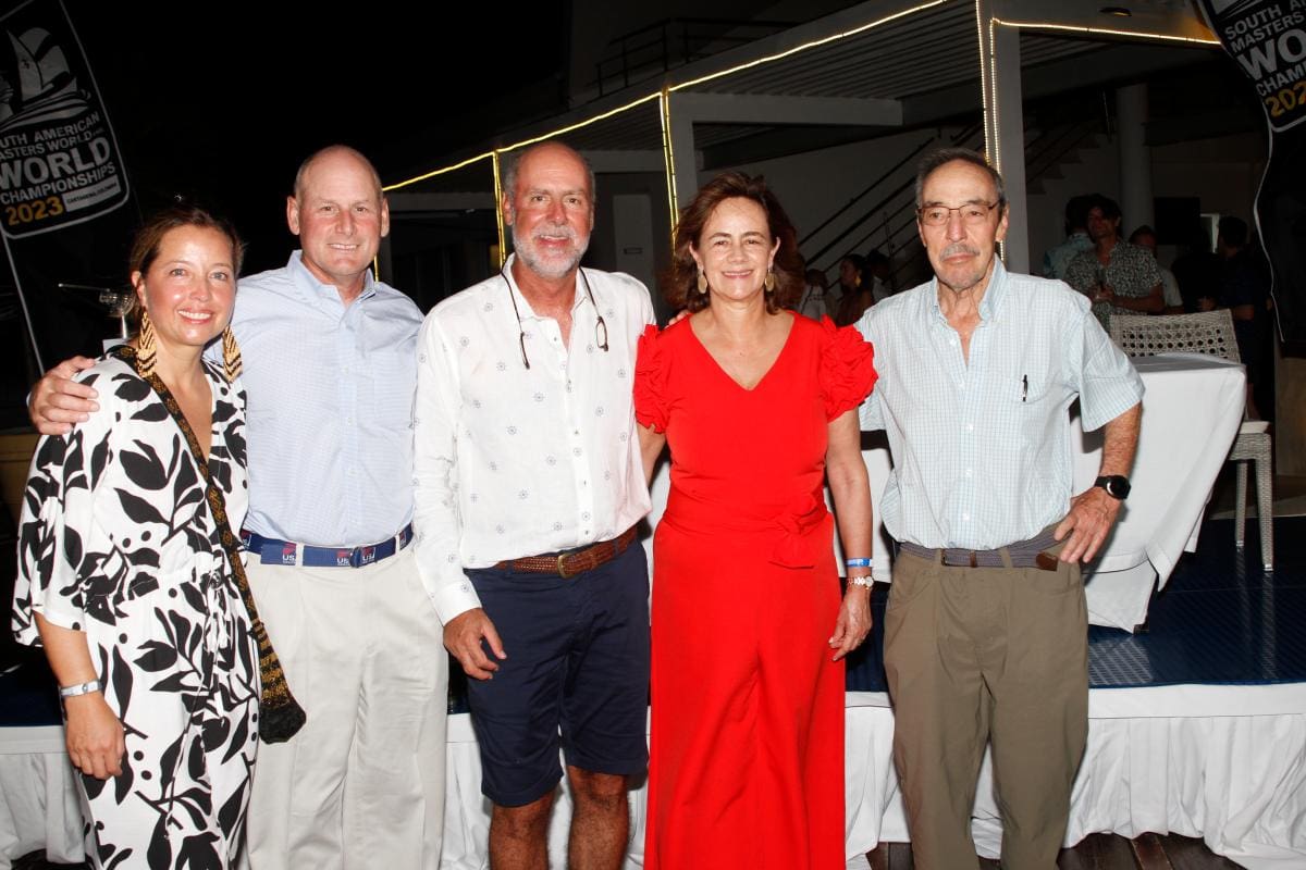 Paula Douat, David Starck, Gustavo Tamayo, Angélica Uribe y Andrés Lisoki.