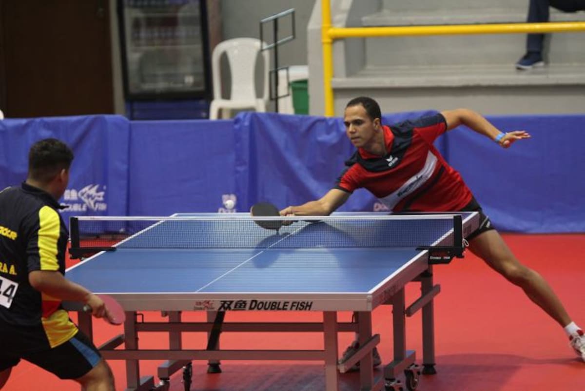 Isaac Vila (República Dominicana) perdió 3-0 frente a Adrián Cabrera (Ecuador). Óscar Díaz/El Universal