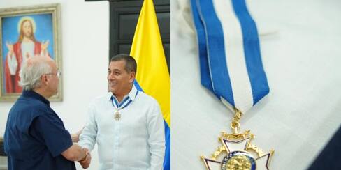 Dumek Turbay recibe máxima distinción del Cuerpo Consular de Cartagena
