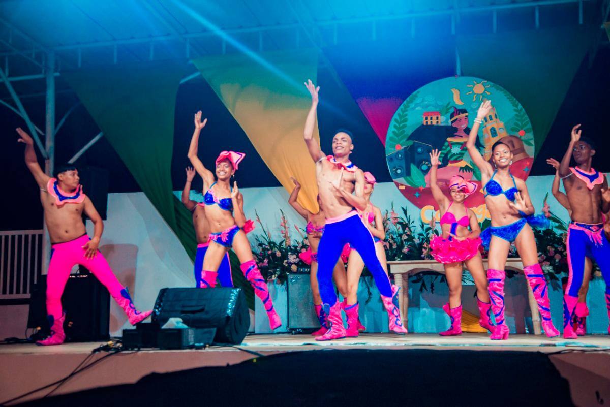 Presentación de un ballet folclórico de Cartagena