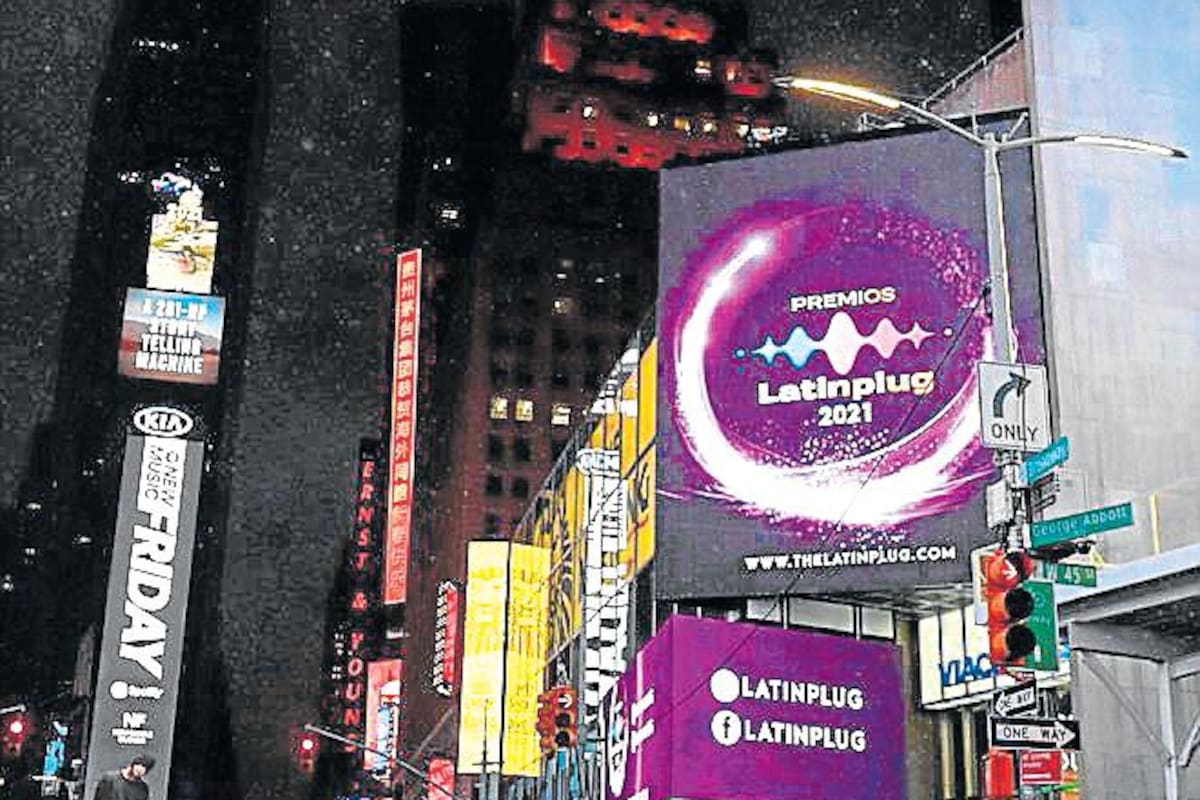 Primera entrega de los Premios Latin Plug Colombia