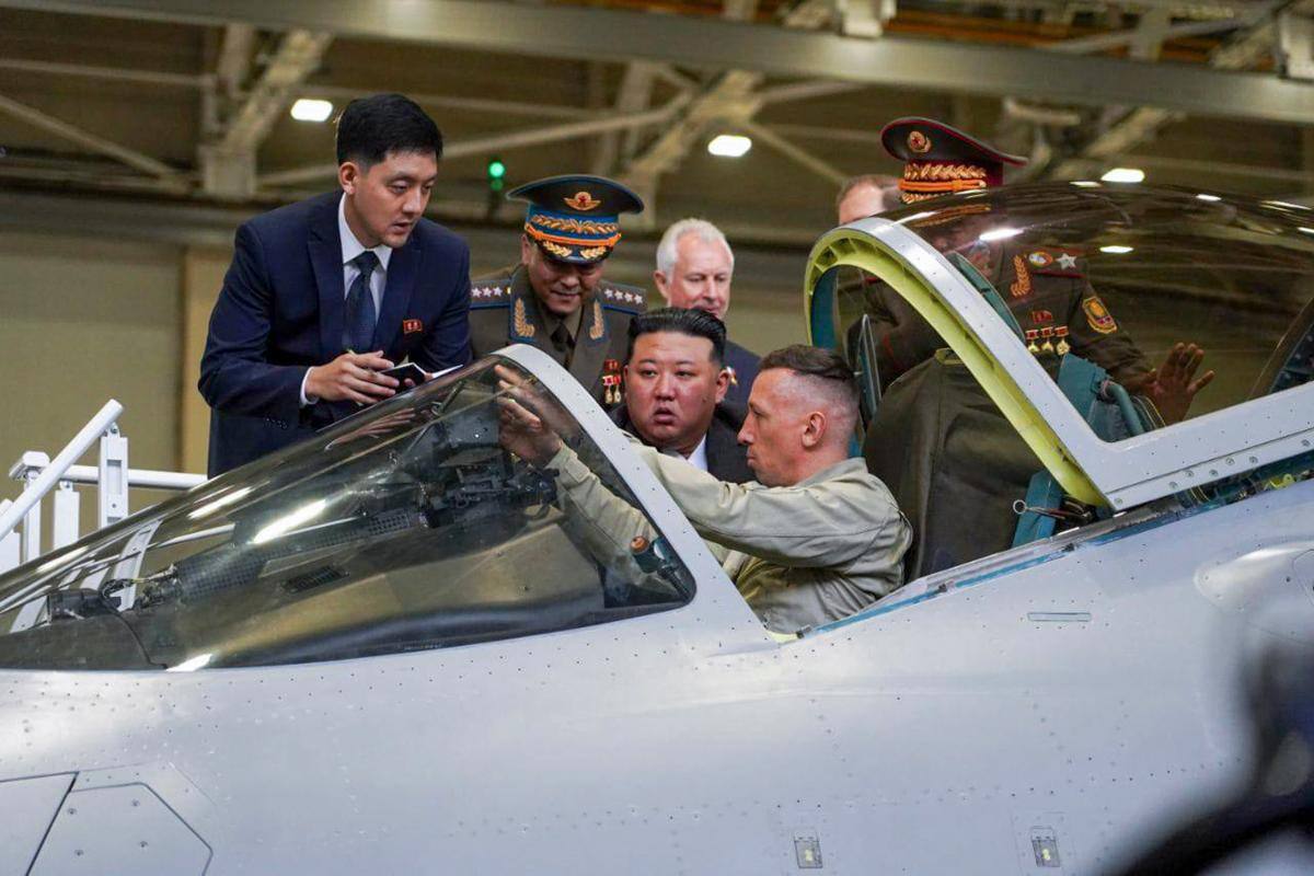Así fue la visita de Kim Jong-un en la fábrica de aviones de Komsomolsk