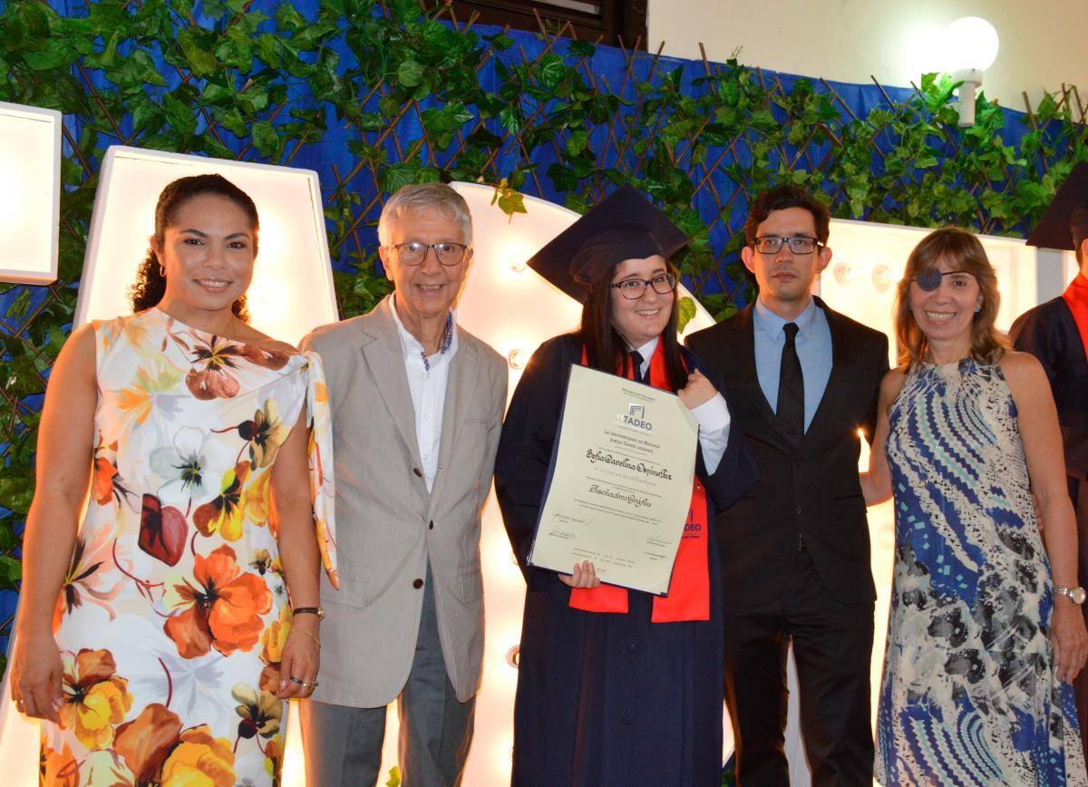 Gina Angulo, Alberto Saldarriaga, Sofía Ospino, Mauricio Méndez y Roxana Segovia.