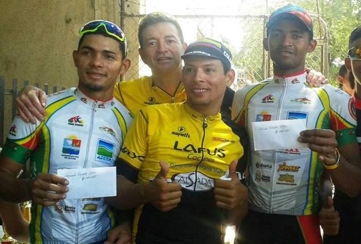 Johan Colón y Carlos Toro, primero y tercero en la foto, vienen de triunfar en el Circuito San Agatón 2016, de la ciudad de Santa Marta. cortesía