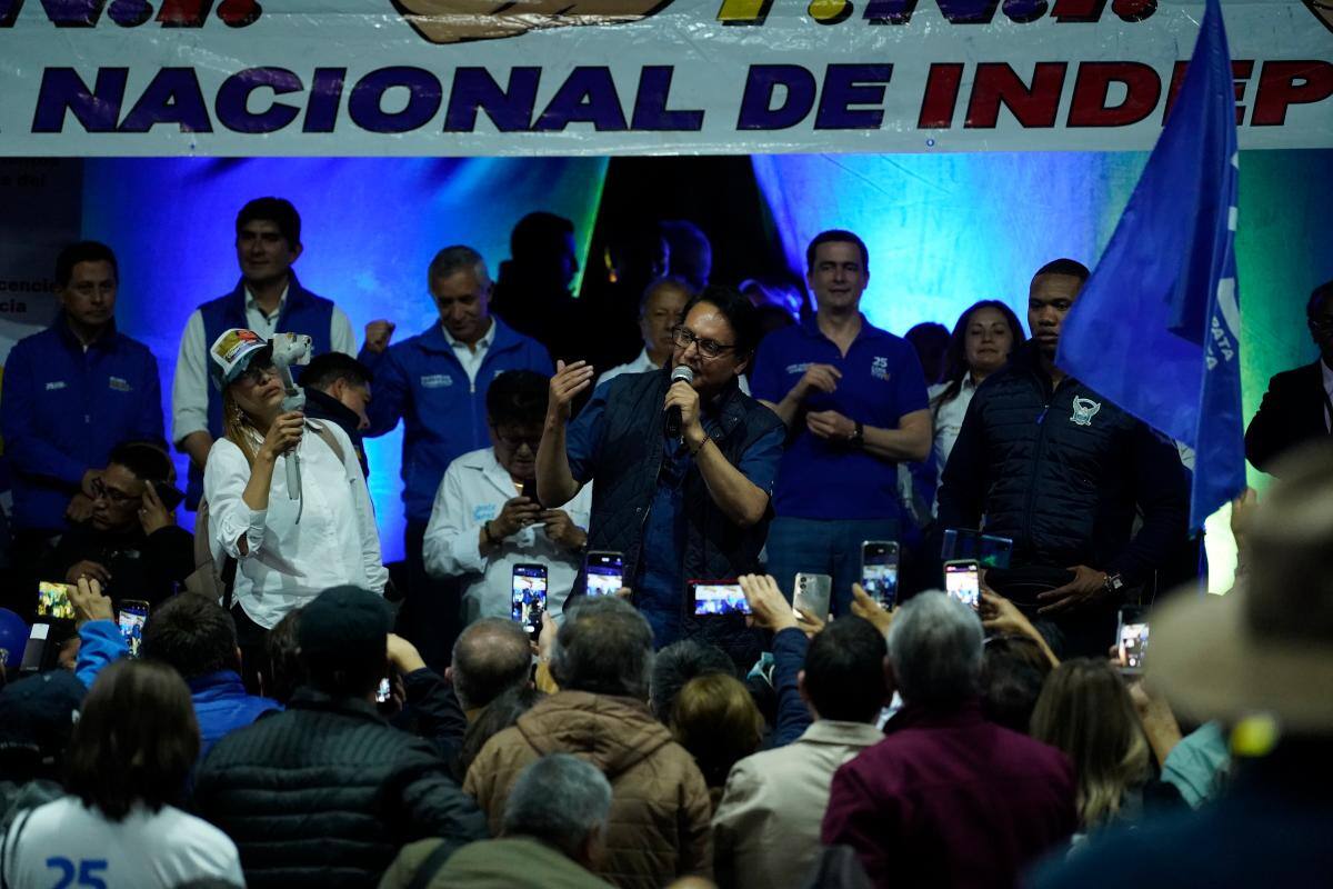 Video: “Los Lobos” desmienten haber asesinado a Fernando Villavicencio