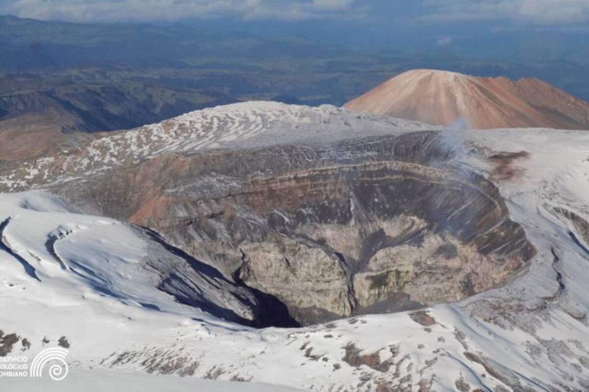 Sigue alerta naranja en Nevado del Ruiz: hoy van más de 800 sismos