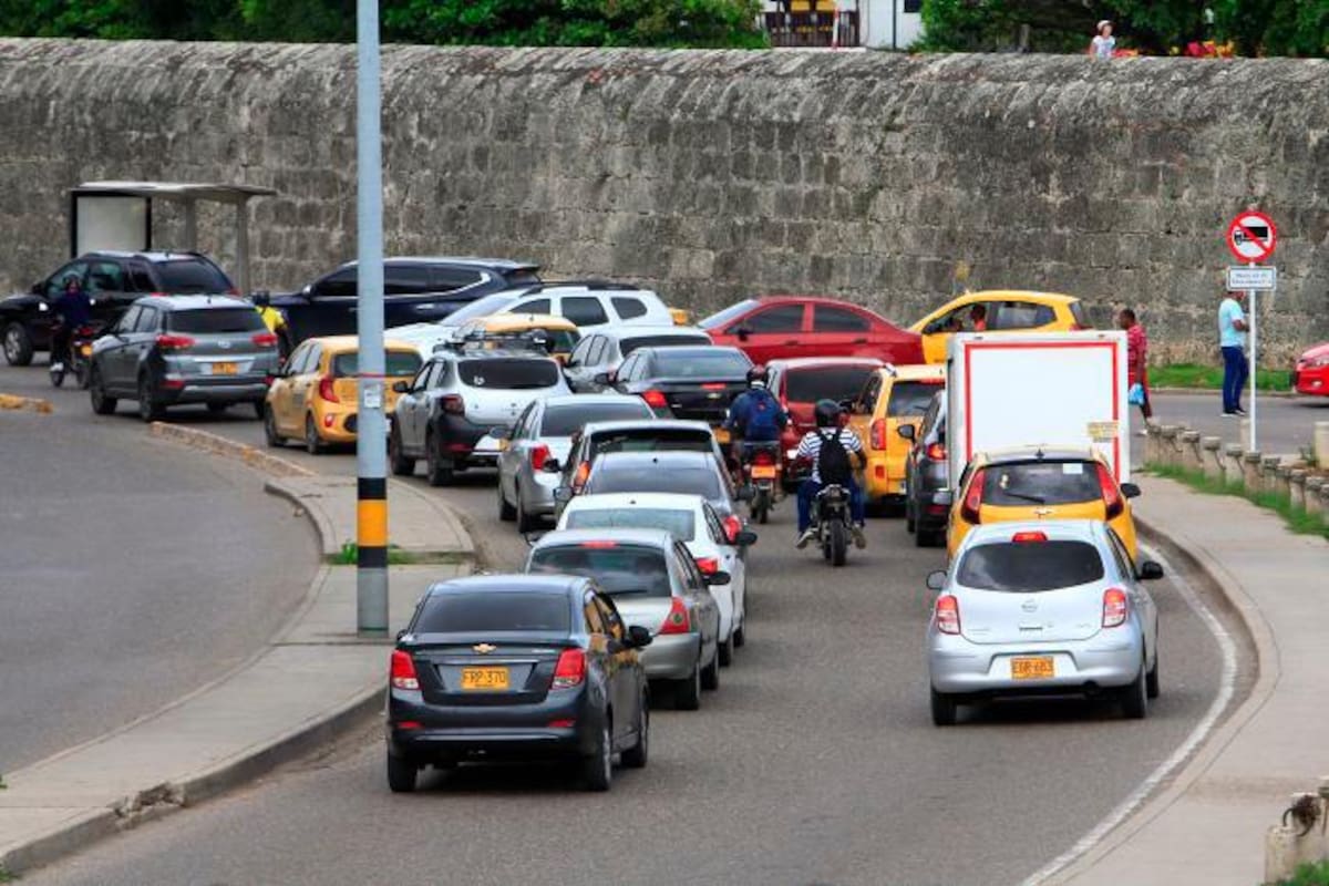 ¡Pilas! Cambia rotación del pico y placa para particulares, motos y taxis