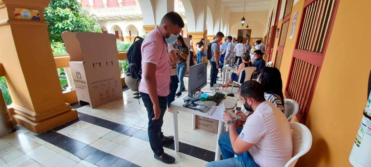 Así avanza la jornada de elecciones en la UdC. //Aroldo Mestre- El Universal.