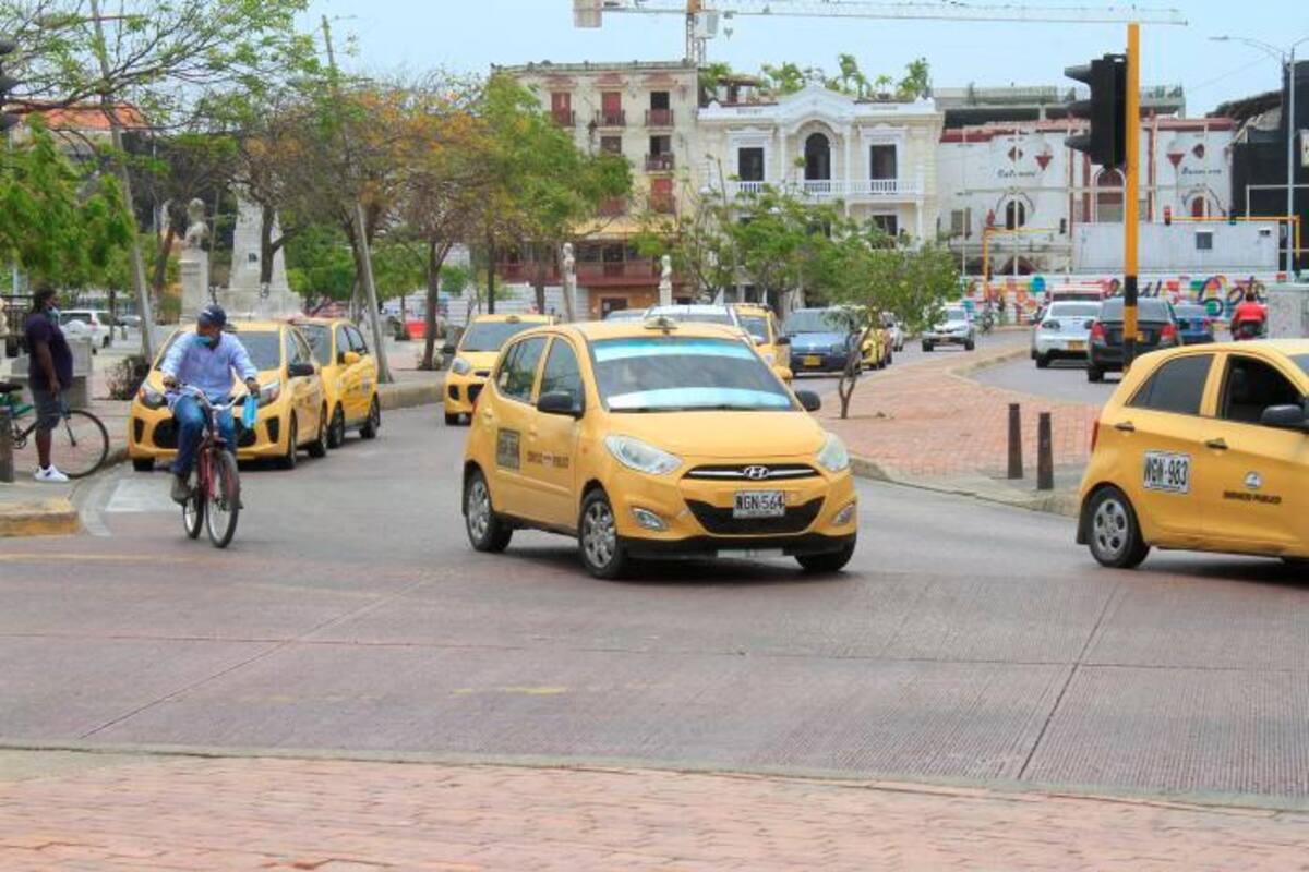“Somos el cajero automático de los bandidos”: taxistas piden seguridad