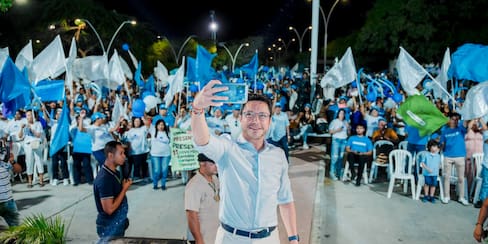 Caicedo presenta propuestas y cuestiona a sus rivales en Santa Marta