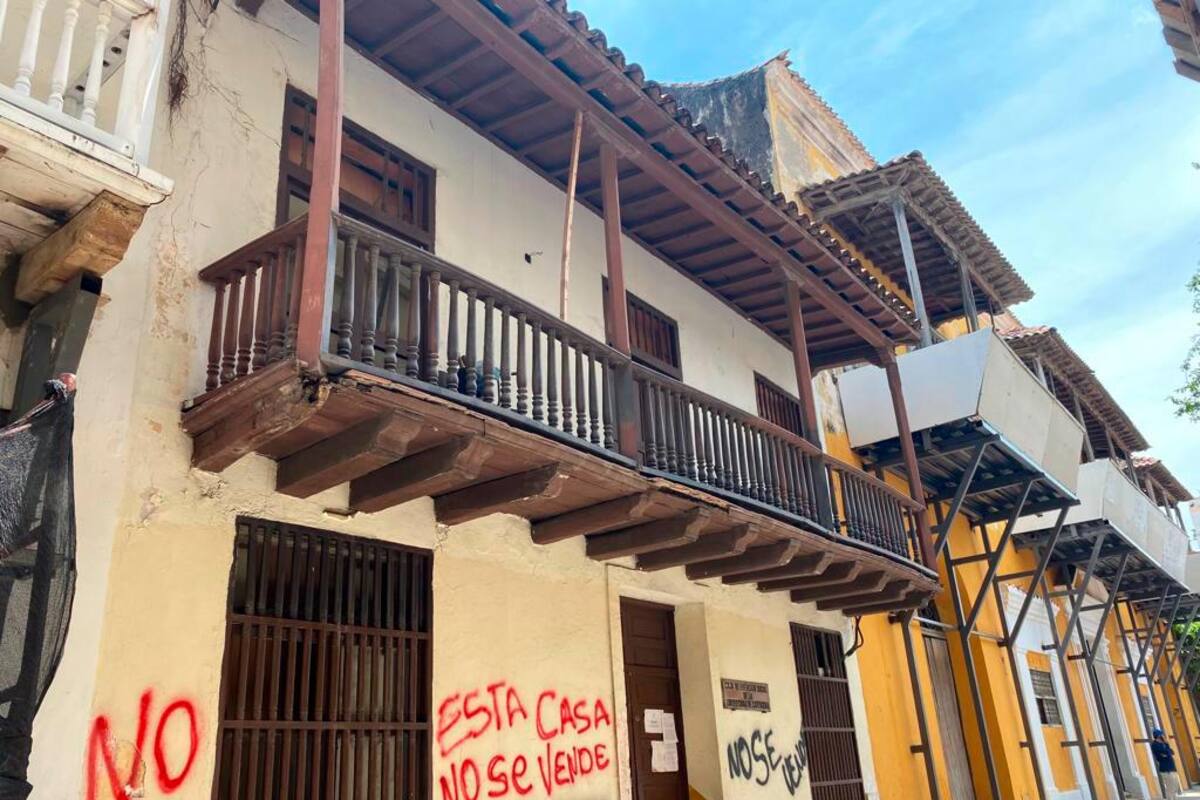 ¿Y si se cae? Hacen llamado a Universidad de Cartagena para intervenir balcón