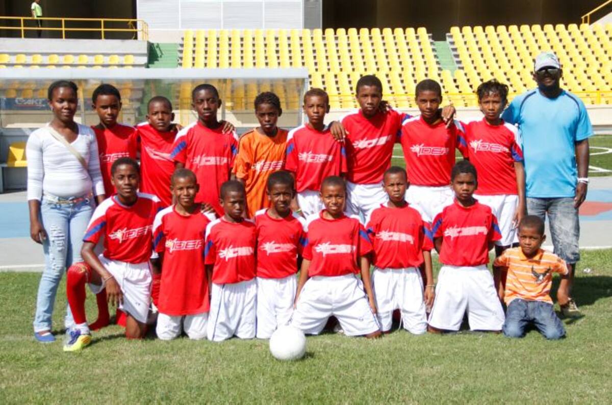 El equipo de Santana se llevó el título en la disciplina de fútbol. OSCAR DIAZ-EL UNIVERSAL
