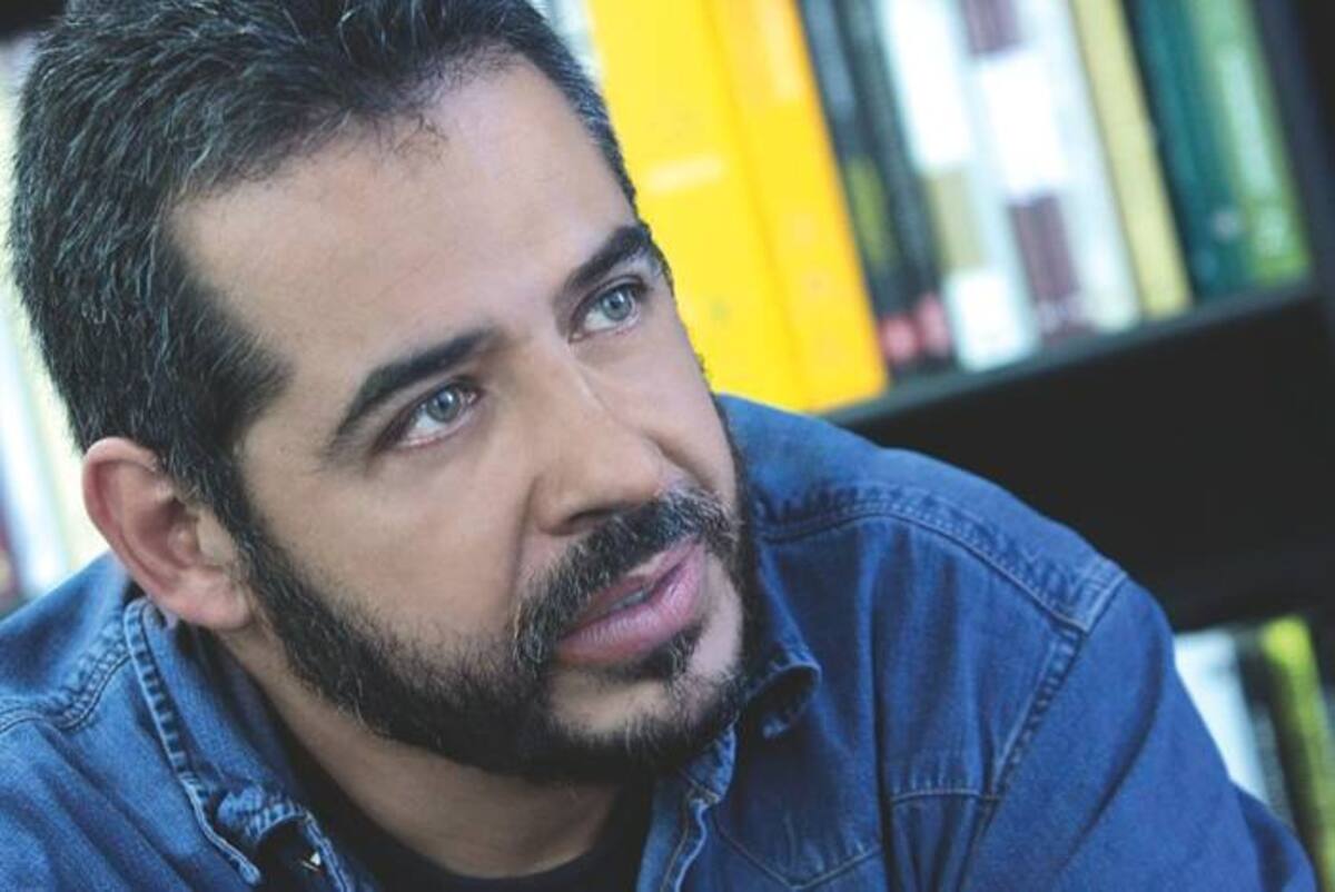 Escritor colombiano Mario Mendoza.