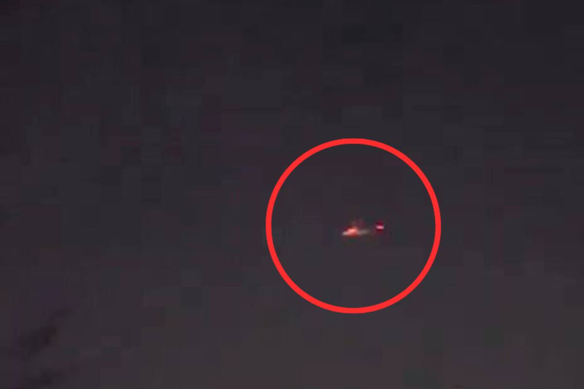 Video: avión se incendia en el cielo tras despegar del aeropuerto