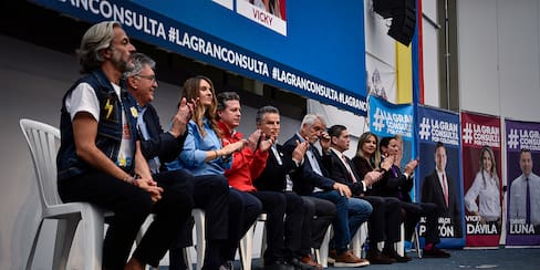 El tsunami político que sacudió las consultas del centro y la izquierda