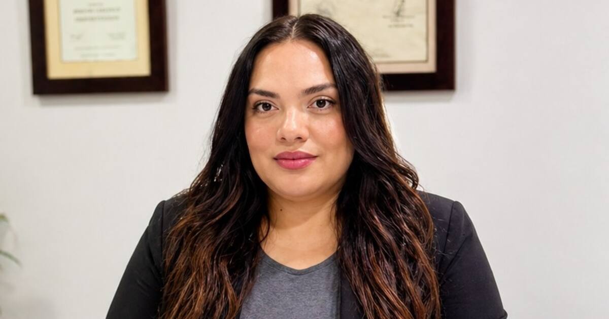 Cartagena Woman, Only Forensic Psychologist on Judicial Branch Expert List