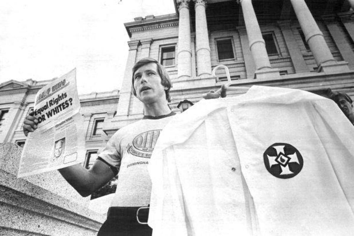 Hacen públicos expedientes de miembros del KKK en Colorado