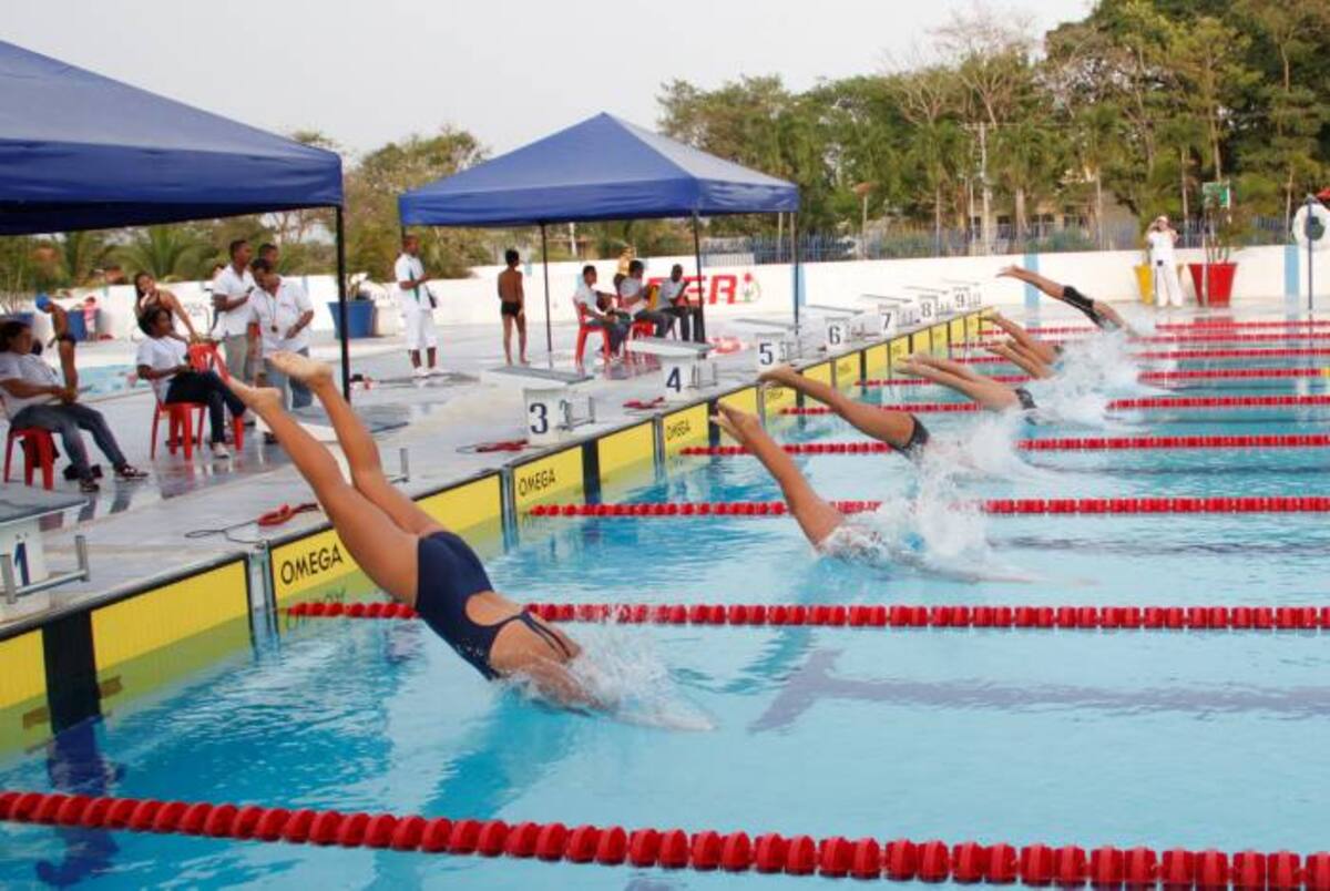 El torneo de natación se realiza en el Complejo Acuático. Oscar Díaz/El Universal