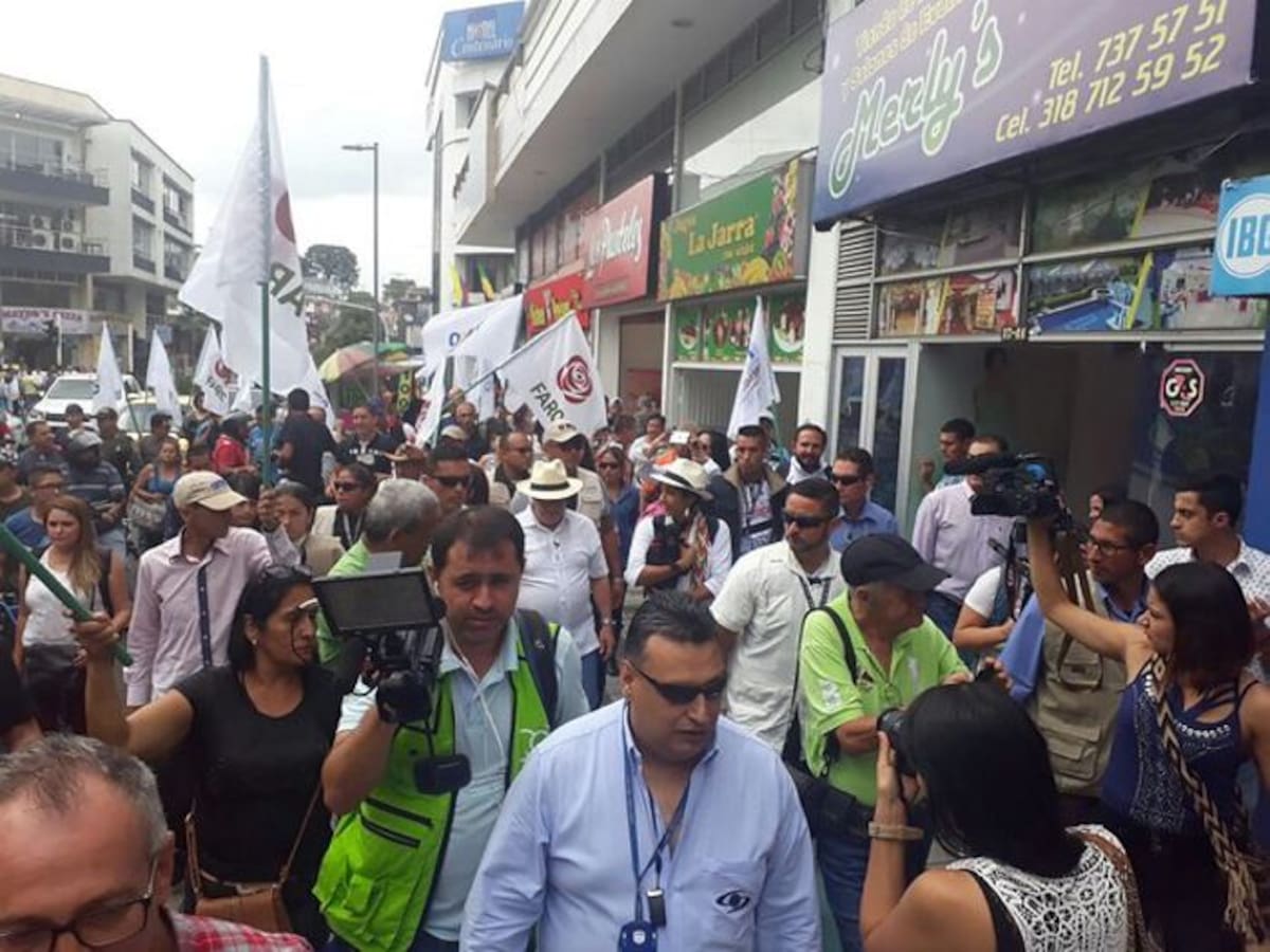 Rodrigo Londoño Echeverry estuvo desde el mediodía de este viernes en Armenia, donde inició su campaña para la Presidencia. Colprensa