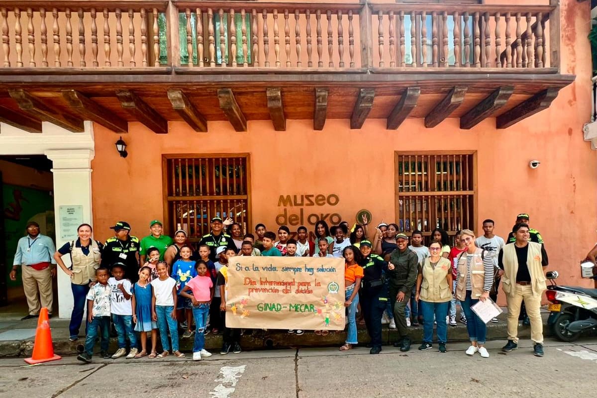 Niños de Nelson Mandela viajaron por primera vez en Transcaribe