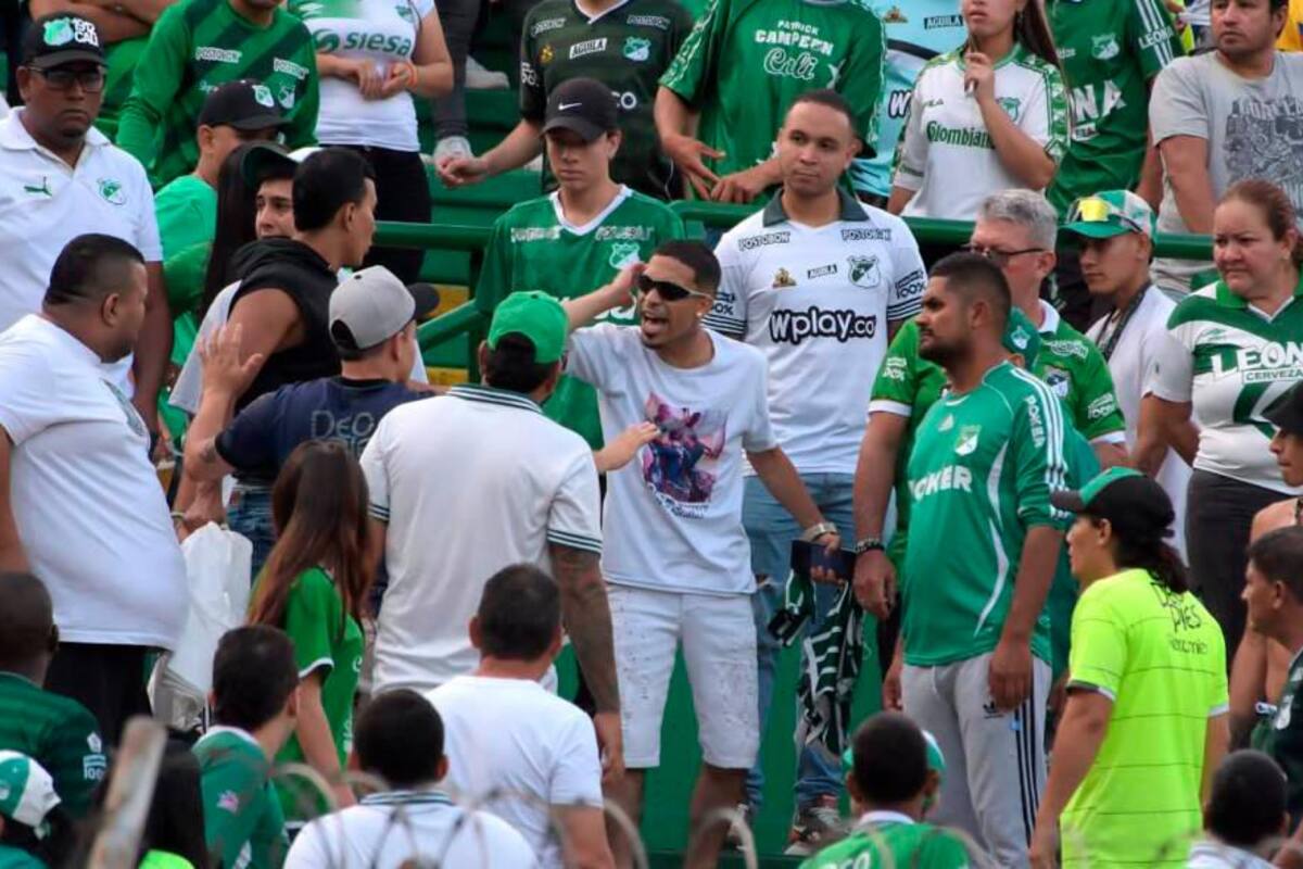¡Lo que faltaba! Barras bravas hacen retén para identificar hinchas rivales