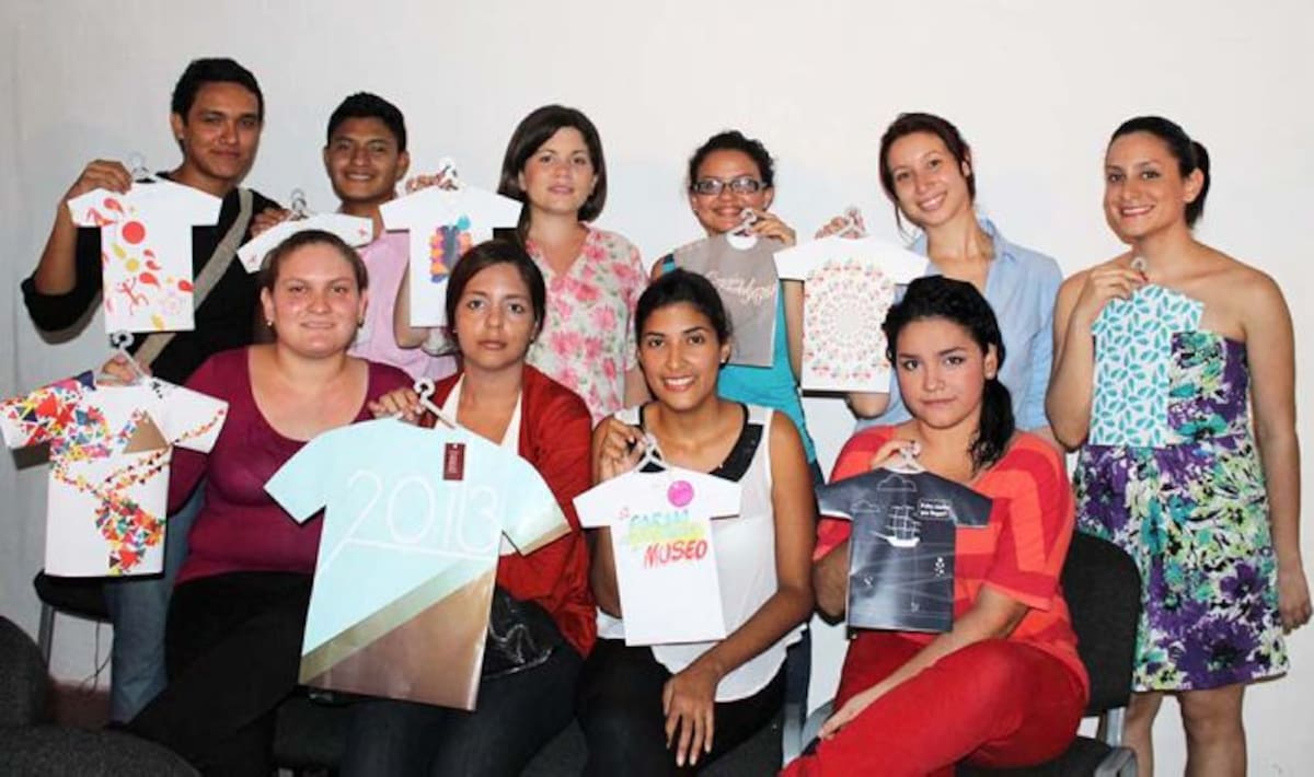 Arriba (Izq a Der). Efraín Mendoza, Emanuel Lázaro, María José Herrera, Yeisabel Villadiego, María Alejandra Morón, Tatiana Carvajal. Abajo (Izq a Der). Natalia Solano, Laura Valderrama, María Angélica Villamizar, Derenis Paternina. (Vea lista de nombres completos en el cuerpo de la nota adjunta) CORTESÍA