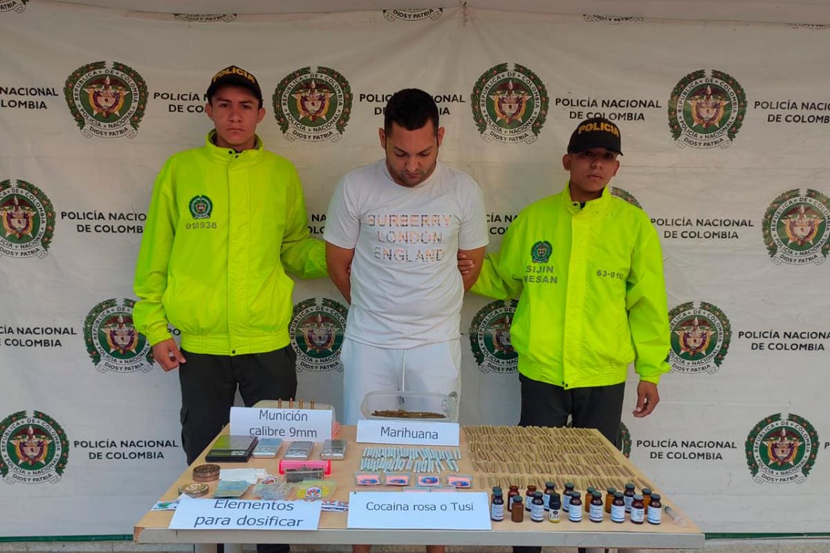 Policía captura a acordeonero que vendía drogas sintéticas en fiestas