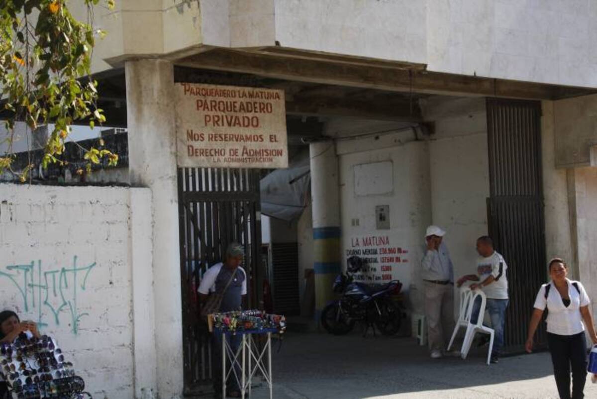 Parqueadero de la Matuna ALVARO CÁRCAMO OYAGA - EL UNIVERSAL