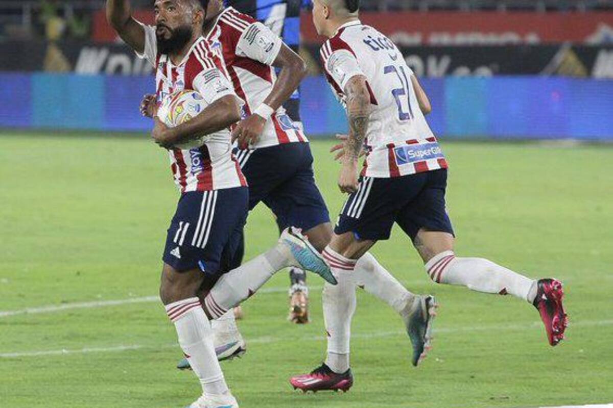 Junior dejó escapar la victoria: erró penal en último minuto