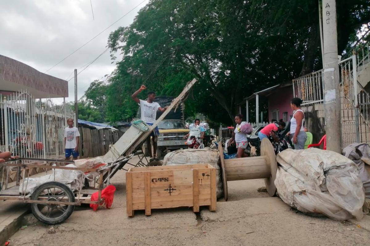¡Atención! Habitantes de Henequén bloquean cinco vías del sector
