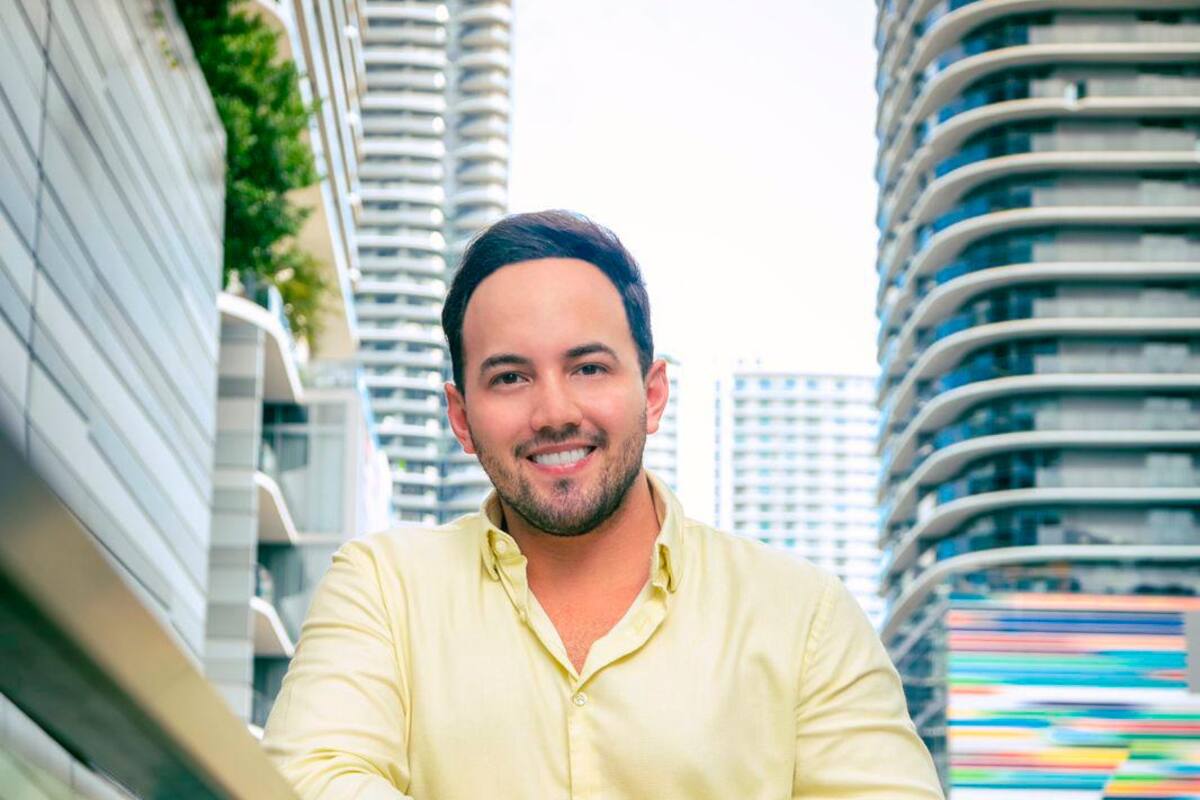 Carlos Mayz presenta su libro “Deja tu trabajo”