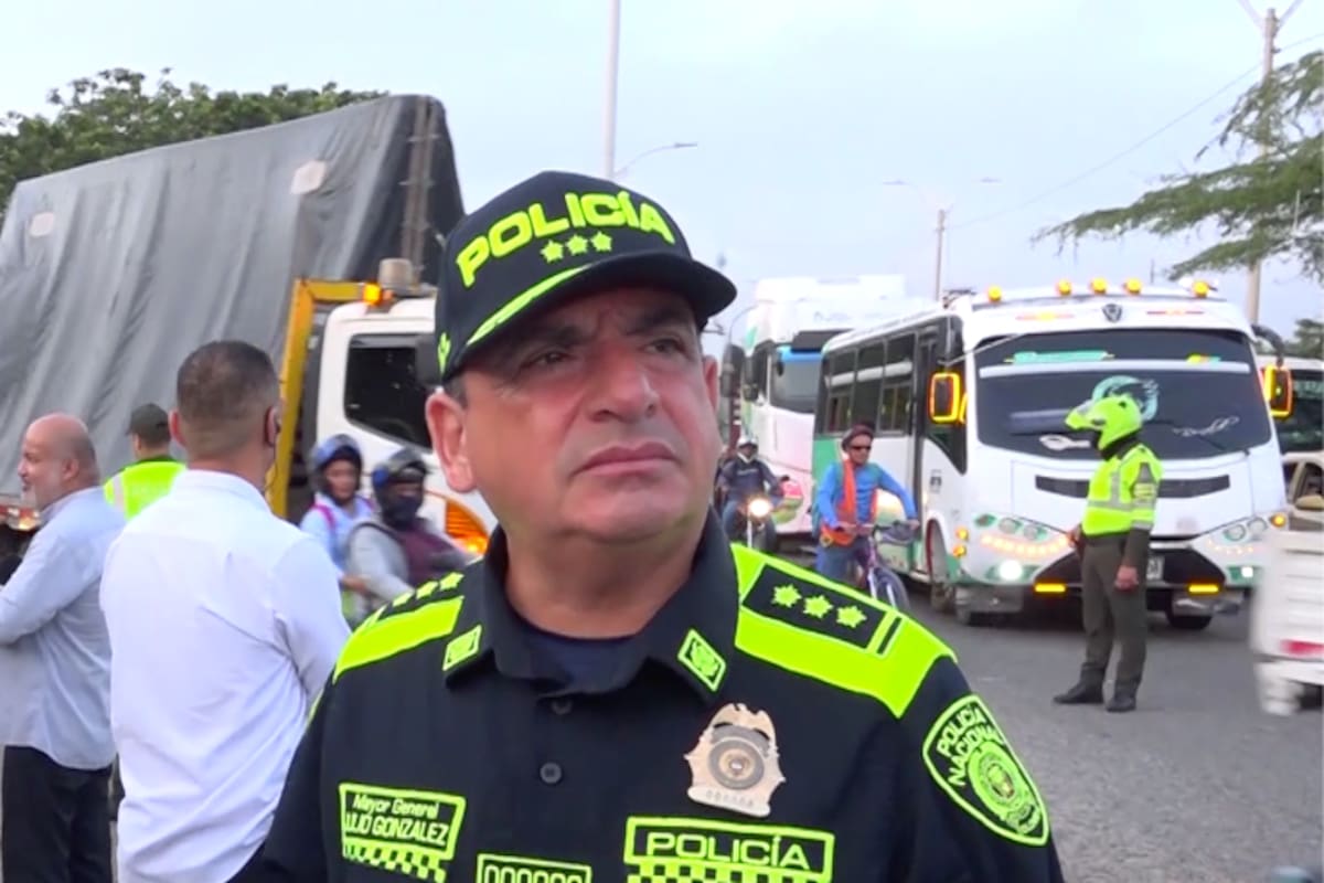 700 policías llegarán a Barranquilla para proteger a conductores
