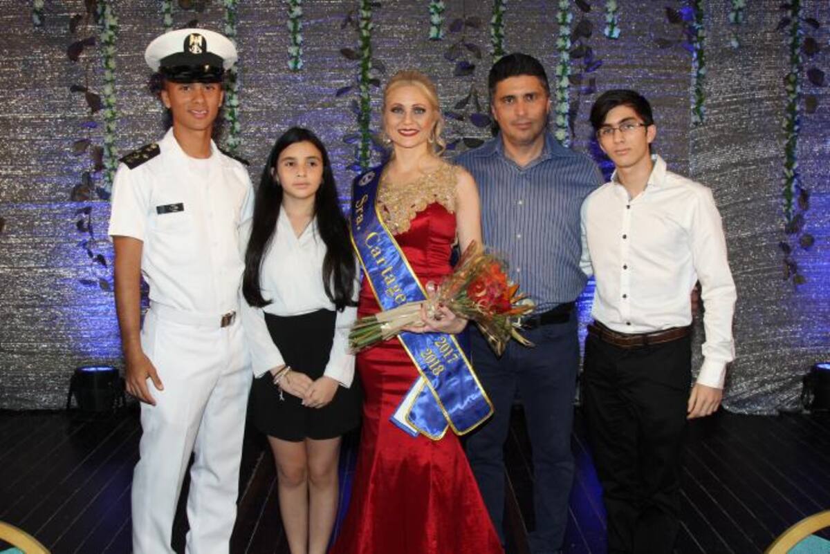 Luis Javier Lora García, Sofía Lora García; la Señora Cartagena: Ismenia García; Luis Alejandro Lora y Carlos Lora García. KAILLINE GIRALDO