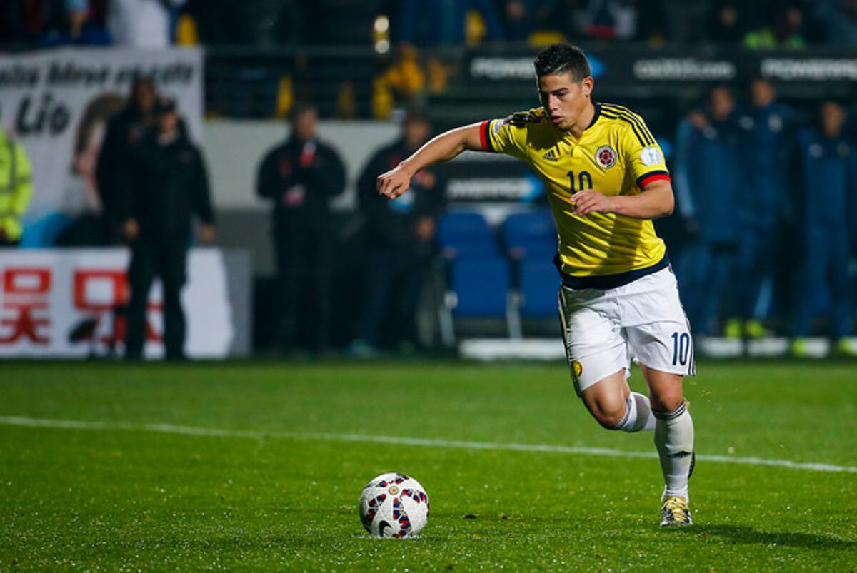 A las 6:00 de la tarde, por esta misma señal, iniciará la transmisión desde Santiago de Chile del partido que Colombia disputará de visitante. COLPRENSA