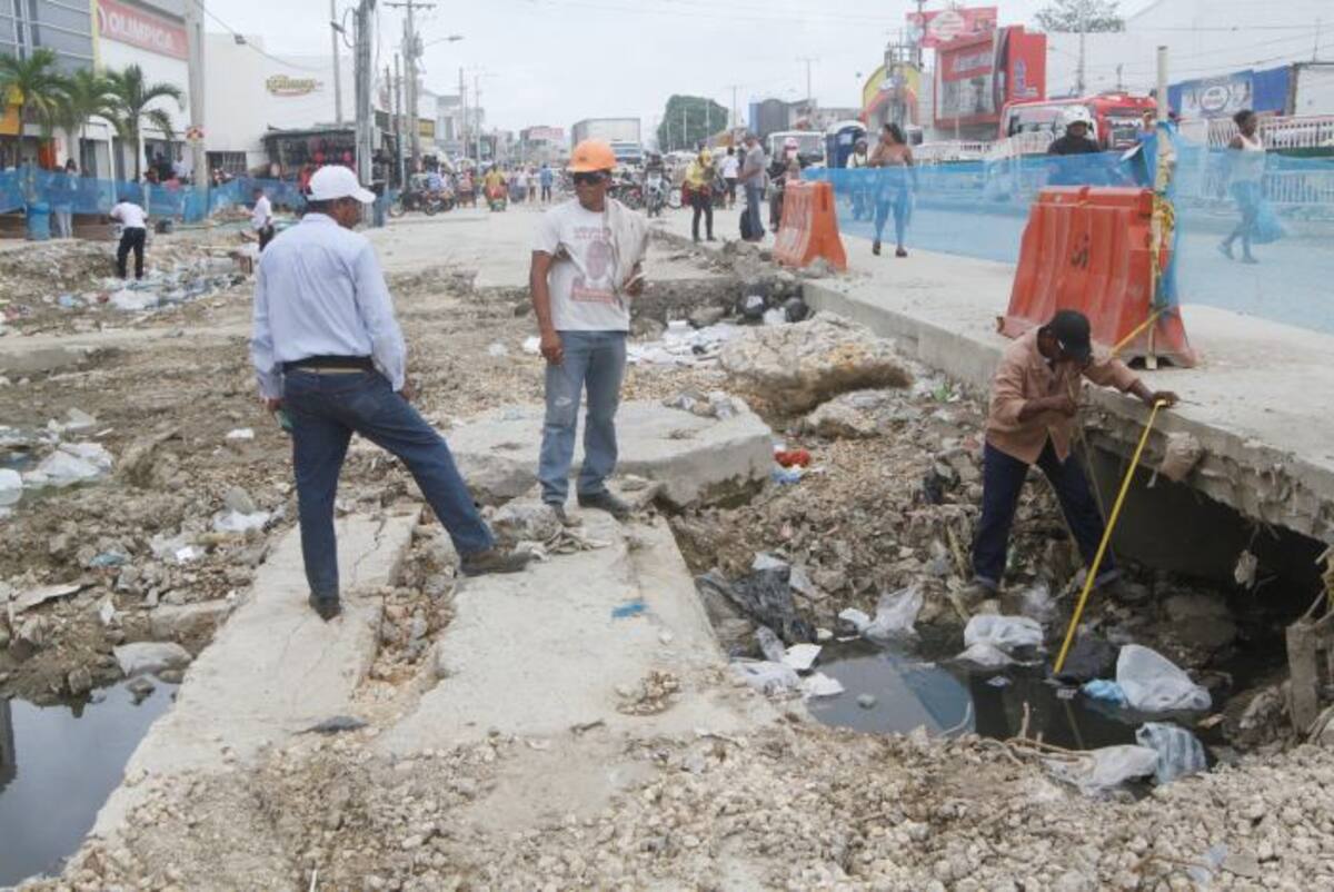 De acuerdo con el contratista se prevé que las obras sean entregadas en el plazo establecido, si el permiso del traslado de redes eléctricas no se demora. JULIO CASTAÑO - EL UNIVERSAL