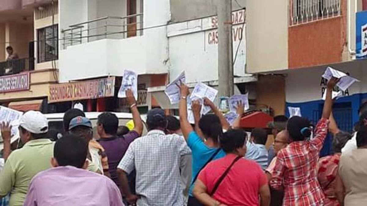 La protesta se inició por el exagerado cobro en el servicio de agua. CORTESÍA