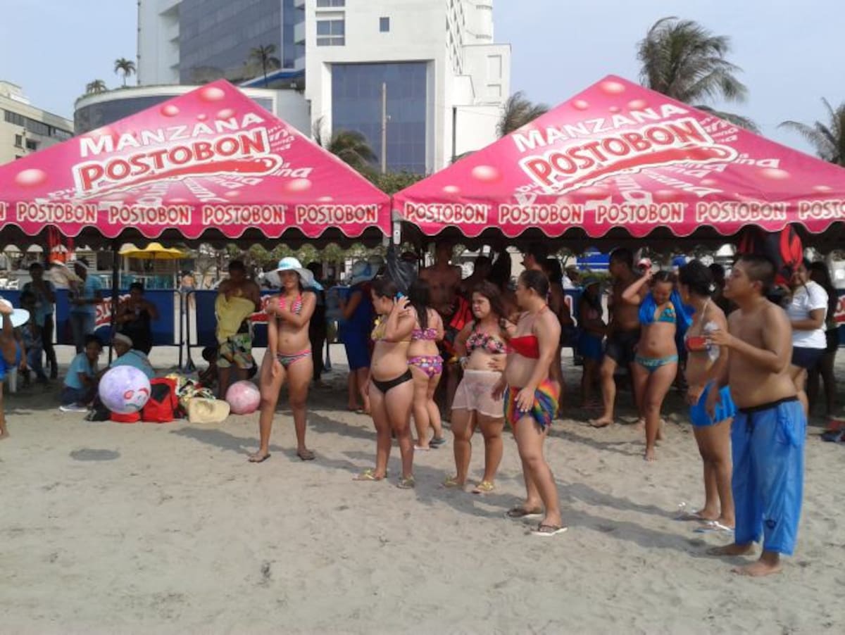Tarde de playa como parte del Festival de Arte Especial Fides Lauren Sarruf Romero - El Universal