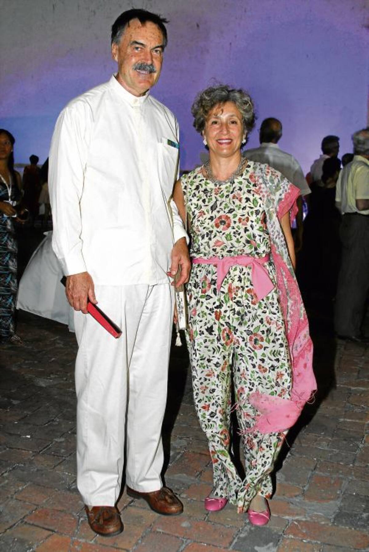 Robin Tomlin y Mónica Villegas.
