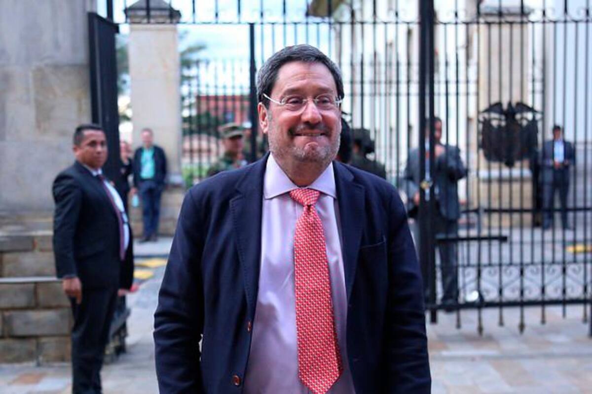 Francisco Santos se iría de la embajada de Estados Unidos
