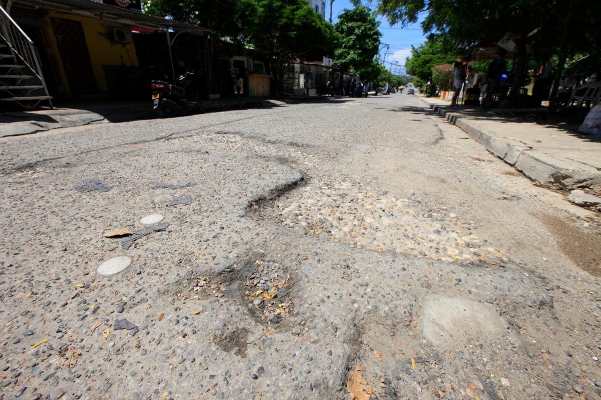 Adjudican obras de pavimentación de calle La Lengua en Los Calamares