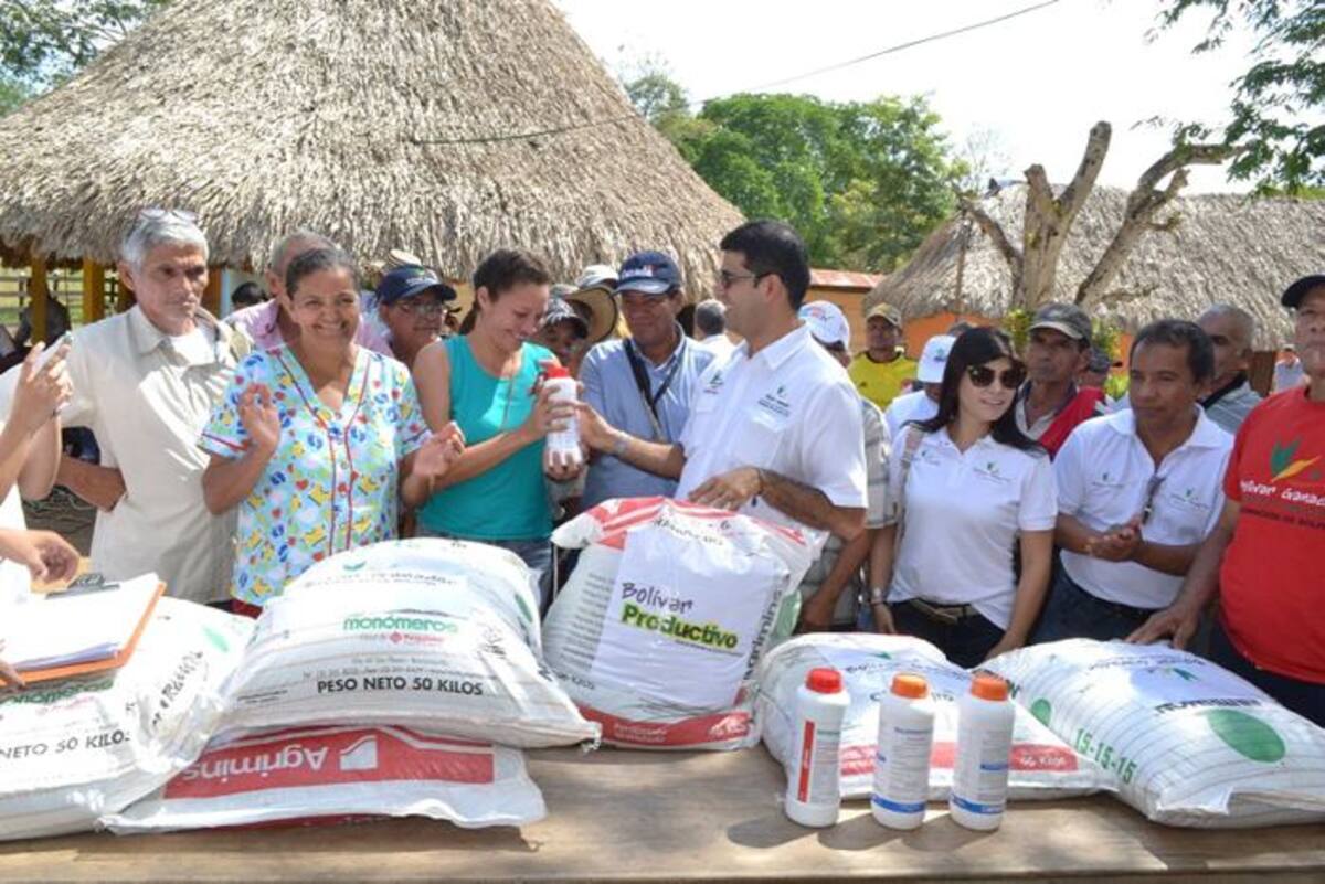 103 cabezas de ganado e insumos de siembra fueron entregados a pequeños productores de San Juan Nepomuceno. CORTESÍA