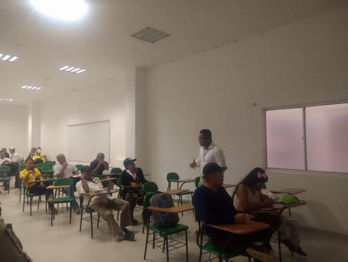 Los docentes buscan fortalecer las competencias ciudadanas y de liderazgo por medio de la argumentación, el debate y la resolución pacífica de conflictos. Lila Leyva.