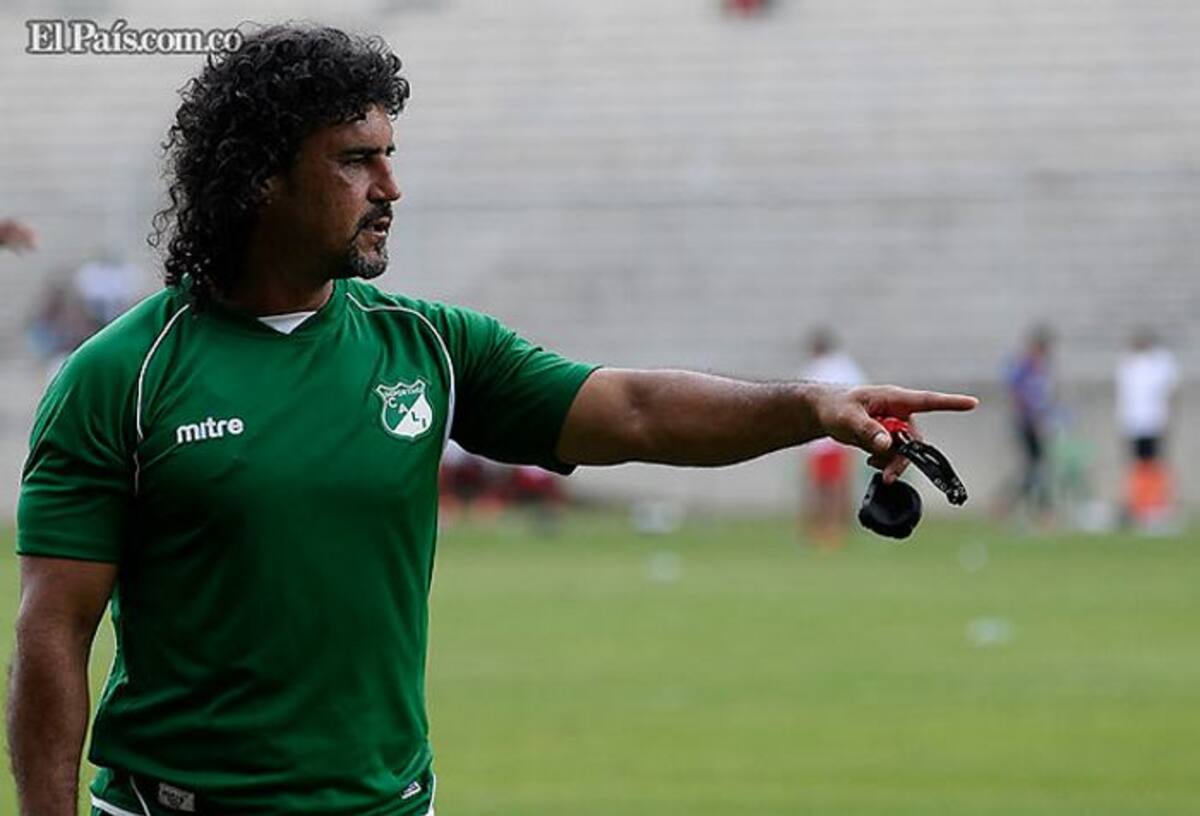 Leonel Álvarez, director técnico del Deportivo Cali. COLPRENSA