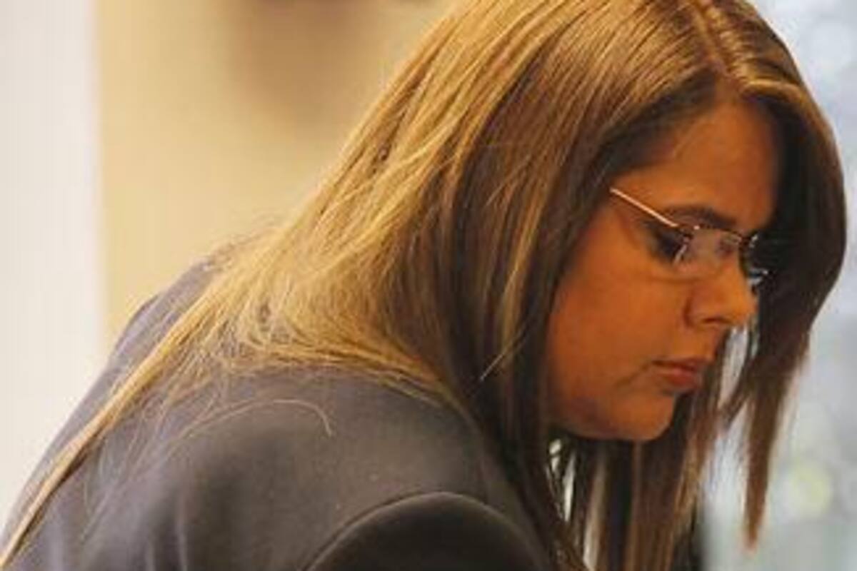 Juez absuelve a esposa de Iván Moreno por ‘Carrusel de la contratación’