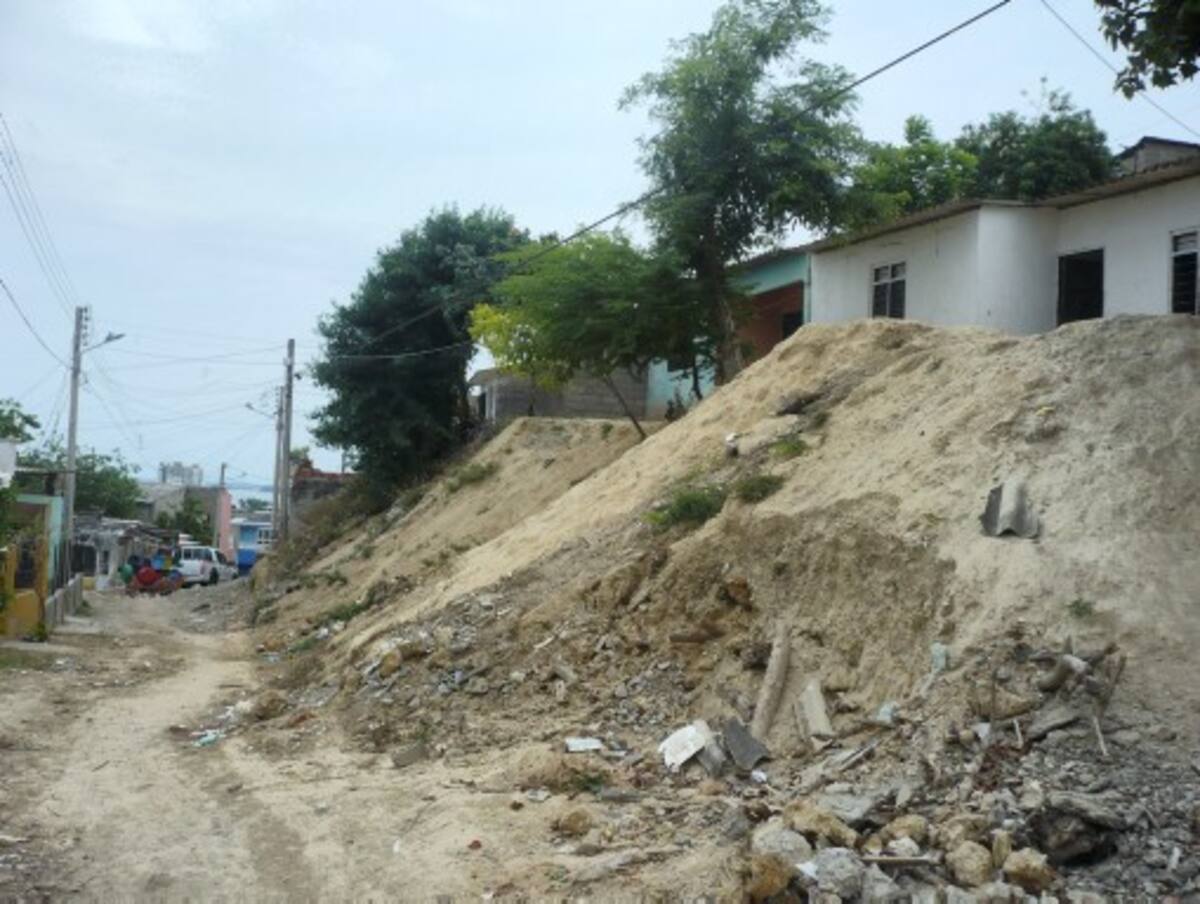 El barrio Petare aún no termina de protegerse contra el invierno. foto ruben dario alvarez-eluniversal