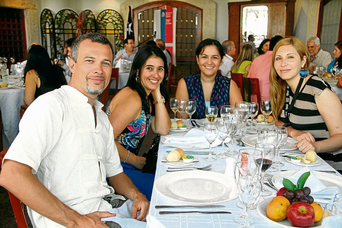 Luis Guillermo Blamy, Adelfa Martínez, Alejandra Galvis y Gabriela Sandoval.