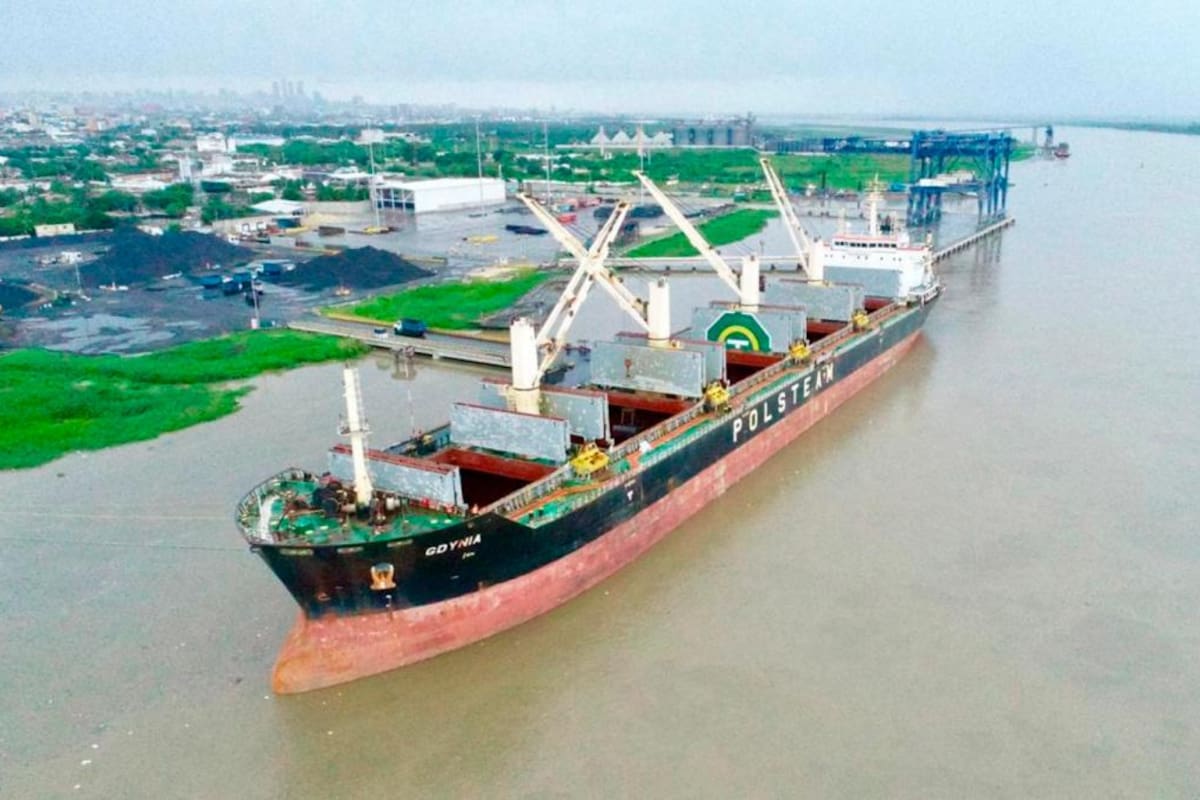 Gobierno garantiza maquinaria para dragado del Puerto de Barranquilla