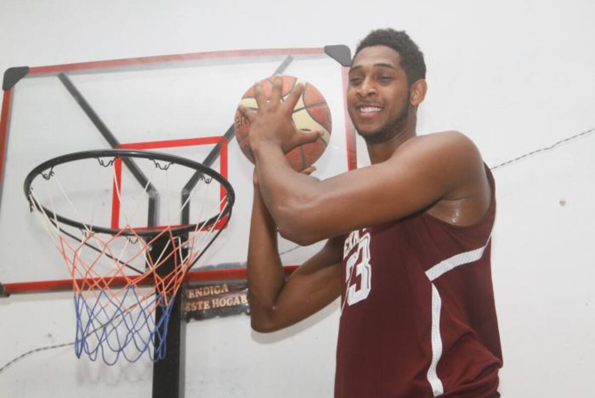Tony Trocha, jugador cartagenero que juega en el baloncesto de Estados Unidos. Julio Castaño-El Universal